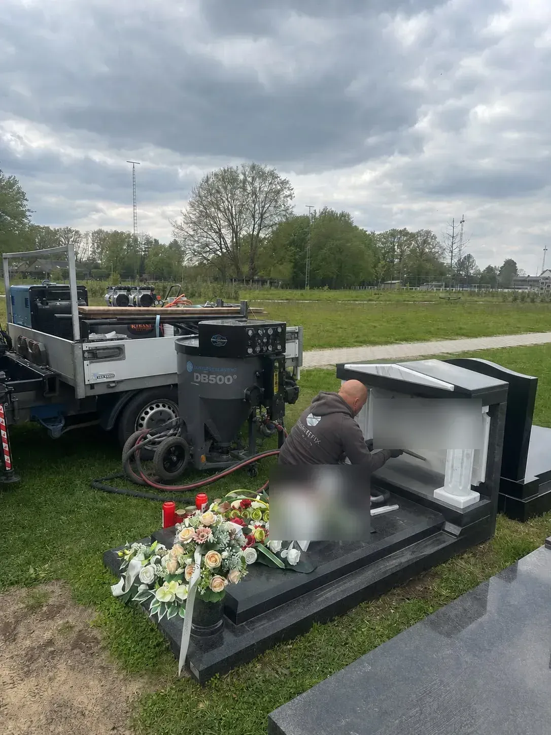 Grafsteen op locatie, gedenkmonument door GranietFix