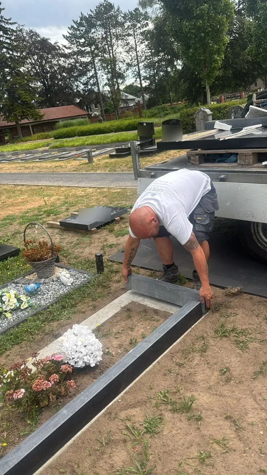 Vakman boordstenen, gedenkmonument door GranietFix