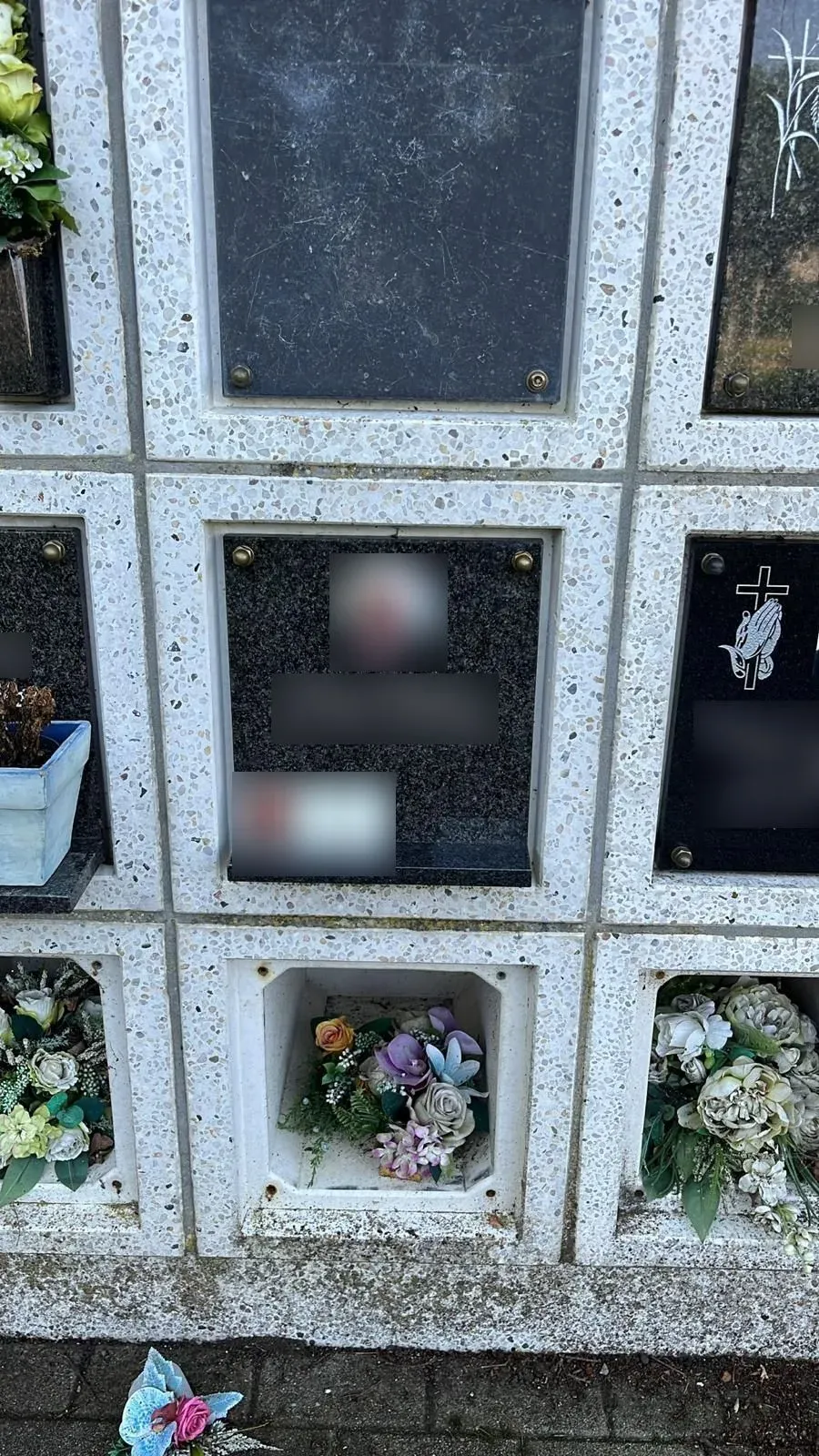 Columbariumplaat, gedenkmonument door GranietFix