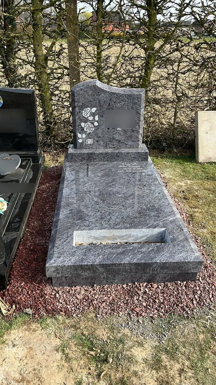 Rozengravure orion, gedenkmonument door GranietFix