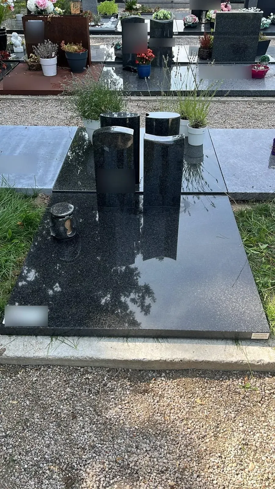 Urnemonument zuilen, gedenkmonument door GranietFix